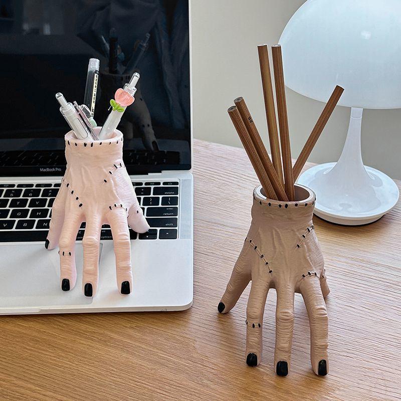 Nutcracker Figurine - Украшение в виде сломанной руки Адамса