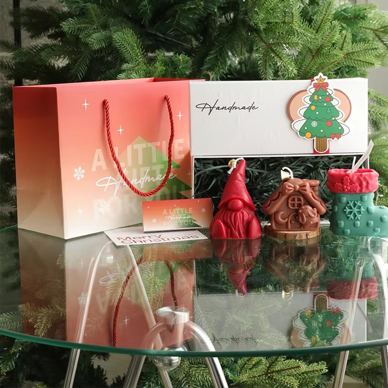 Набор из 3-х ароматических све – обзор и цена Holiday Candle Set